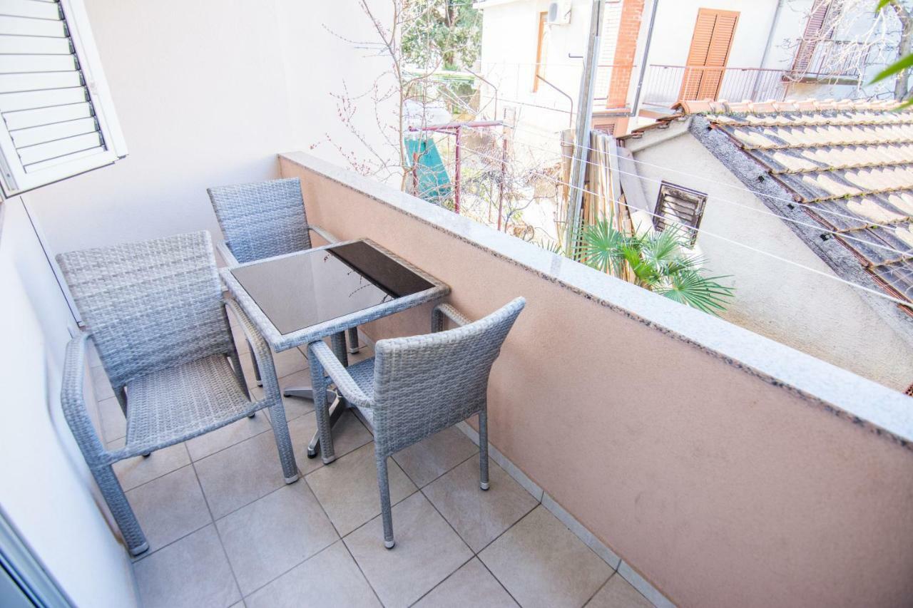 Cirjak Apartments Biograd Na Moru Exterior photo