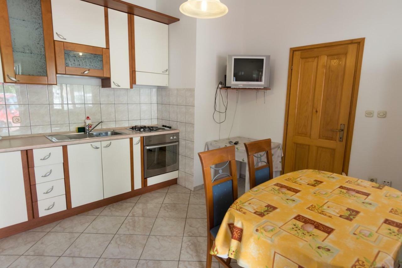 Cirjak Apartments Biograd Na Moru Exterior photo